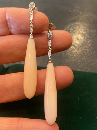 Pendientes de gota en oro blanco de 18K con diamantes y ágata rosa 