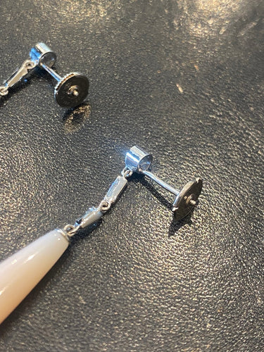 Pendientes de gota en oro blanco de 18K con diamantes y ágata rosa 