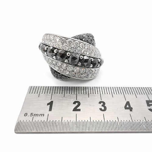 e3286e32-7a46-4576-0805-813e63f2e700