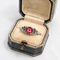 Bague 51 Bague vintage en or blanc 18 carats avec tourmaline ovale et péridots 58 Facettes 50346