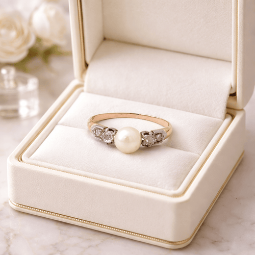 Bague 54 Bague classique en or 18k avec perle et diamants 58 Facettes 50117