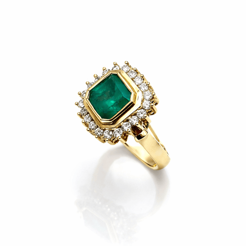 Bague 51 Bague en or jaune 18k avec émeraude colombienne et diamants 58 Facettes 50418