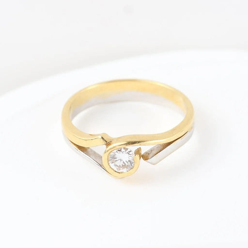 Bague 55 Bague solitaire bicolore en or 18 carats avec diamant taille brillant 58 Facettes 129595