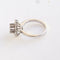 Bague 53 Bague rosette vintage en or blanc 18 carats et diamants 58 Facettes 158/23