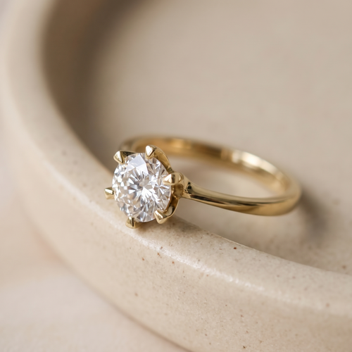 Bague 49 Bague en or jaune 750 avec diamant solitaire 1,014 ct 58 Facettes 1501