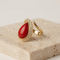 Bague 55 Bague en or jaune 18 carats, corail et diamants 58 Facettes 1853