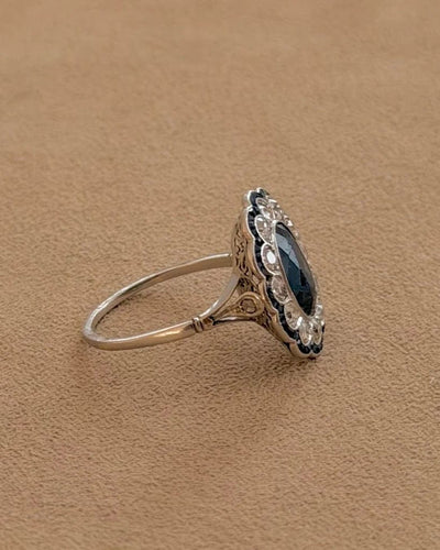 Bague 58 Bague marguerite Art déco en platine, saphir et diamants 58 Facettes