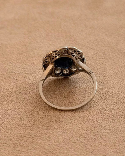 Bague 58 Bague marguerite Art déco en platine, saphir et diamants 58 Facettes