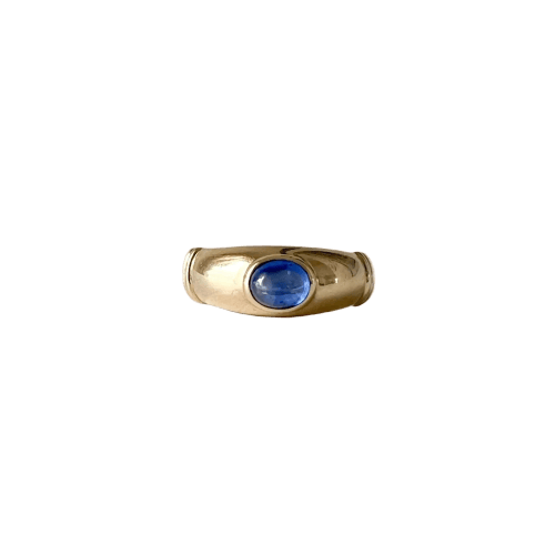 Bague 53 Bague en or jaune et saphir cabochon, années 1980 58 Facettes