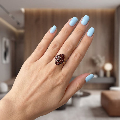 Bague 53 Bague marquise en or jaune 18K sertie de grenats 58 Facettes 1769