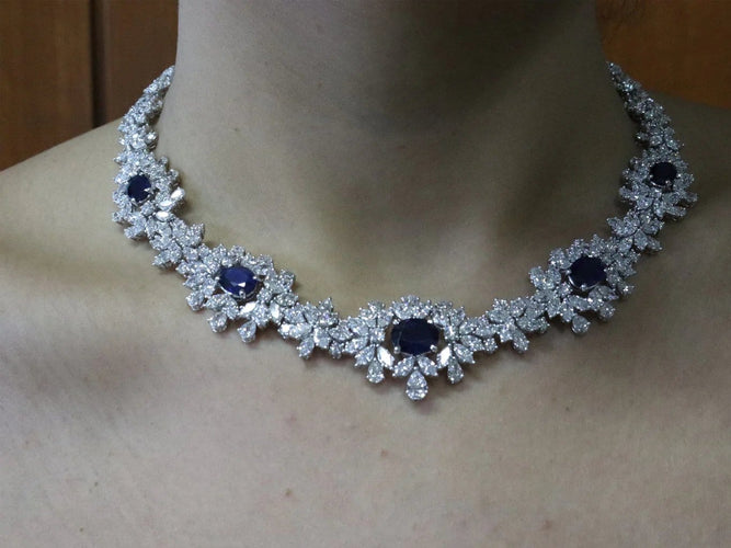 Collier Collier cocktail en or blanc, saphirs de Ceylan et diamants 58 Facettes NECK 88