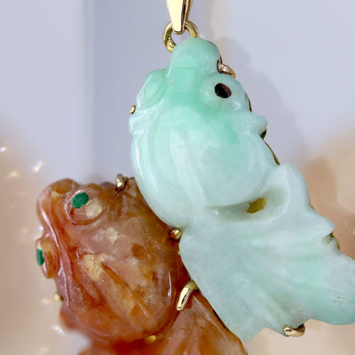pendentif-jade-carpes-koi-p-image-177783-grande.jpg