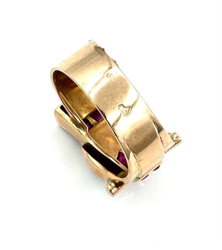 e2a53253-2377-4863-8101-298181a41600