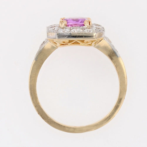 https://www.bijouxbaume.com/upload/image/bague-style-art-deco-saphir-rose-et-diamants-p-image-137101-grande.jpg