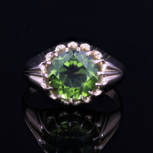 https://www.bijouxbaume.com/upload/image/bague-vintage-or-peridot-p-image-136605-grande.jpg
