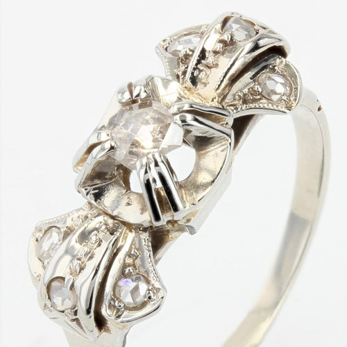 https://www.bijouxbaume.com/upload/image/bague-nuud-art-deco-diamants-p-image-130909-grande.jpg