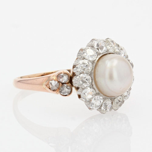 https://www.bijouxbaume.com/upload/image/bague-perle-fine-diamants-ancienne-en-Sedmikráska-p-image-125770-grande.jpg