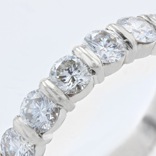 https://www.bijouxbaume.com/upload/image/Yarım sonsuz yüzük-or-blanc-et-diamants-brillants-p-image-141330-grande.jpg