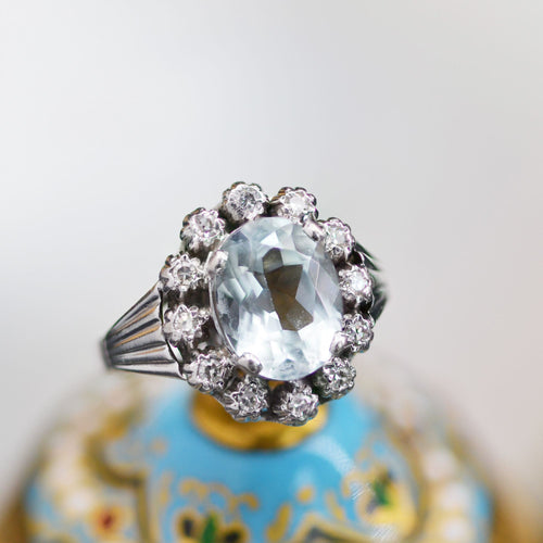 https://www.bijouxbaume.com/upload/image/bague-ancienne-aigue-marine-et-diamants-p-image-139016-grande.jpg