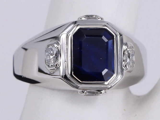 Bague 58 Bague saphir taille émeraude en or blanc et diamants 58 Facettes BA-1323