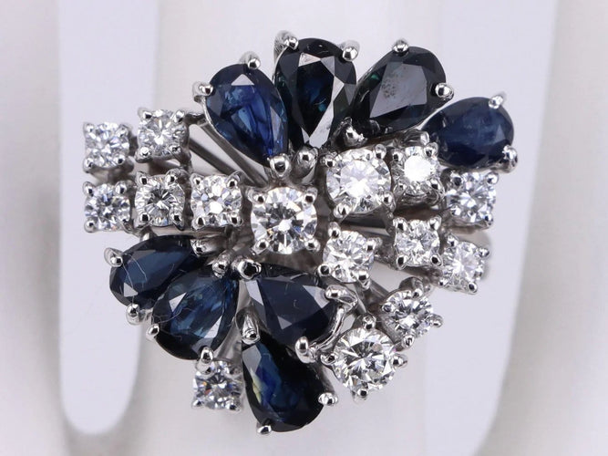 Bague 53.5 Bague Bouquet en or blanc, saphirs et diamants 58 Facettes BA-510