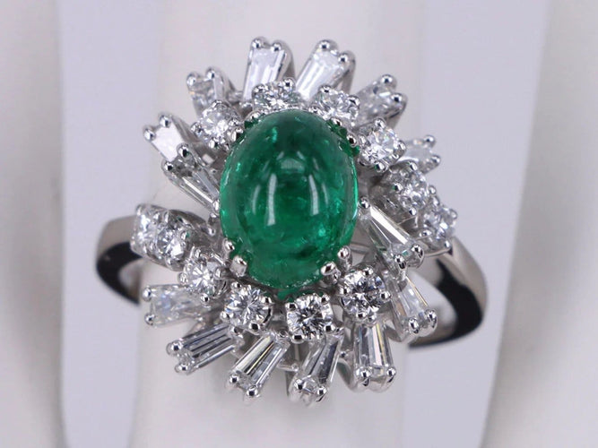 Bague 54 Bague cabochon émeraude en or blanc et diamants 58 Facettes BA-452