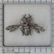 Broche Broche abeille en diamant de la fin de l'époque victorienne, thorax en rubis et yeux en émeraude 58 Facettes 26050-0264