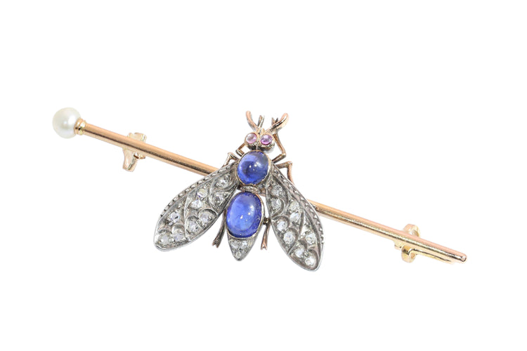 26050-0267.p03_Cirka 1900 Fransk Viktoriansk Flugbrosch med diamanter, safirer, rubiner och pärla-sv.jpg