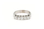 Bague 52 Bague contemporaine en or blanc 14 carats sertie de diamants 58 Facettes 19299