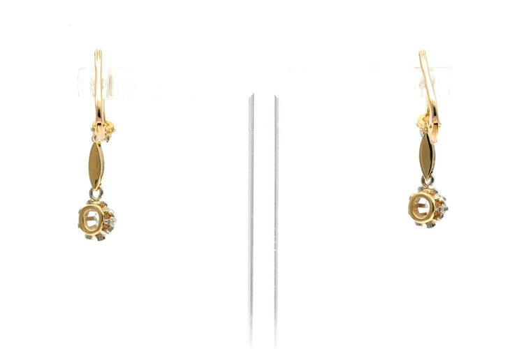 Boucles d'oreilles Boucles d'oreilles Art déco en or jaune 18 carats et saphirs blancs 58 Facettes B773