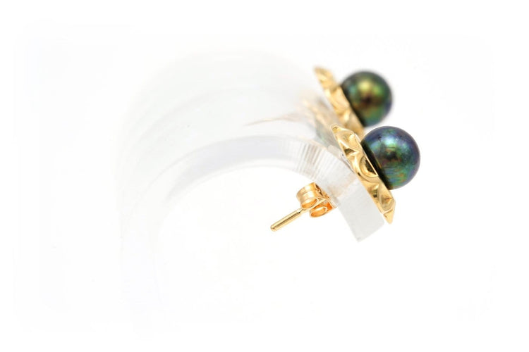 Boucles d'oreilles Boucles d'oreilles années 1970 en or jaune 18 carats et perles de Tahiti 58 Facettes B547