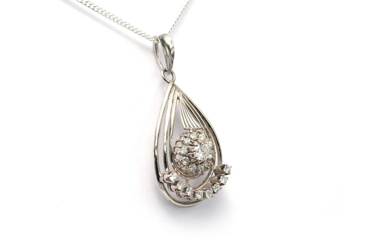 Pendentif Pendentif Art déco en or blanc 18 carats serti de diamants taille brillant (0,97 ct) 58 Facettes 22768