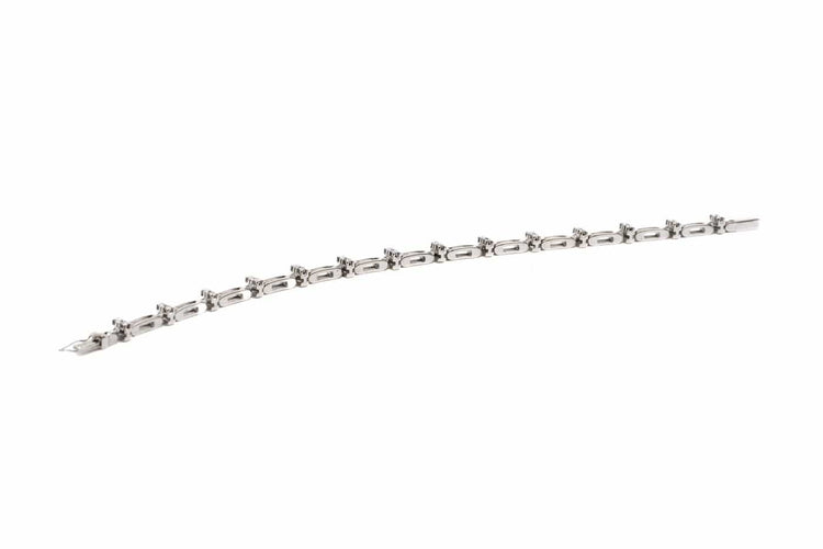 Bracelet Bracelet contemporain en or blanc 18 carats serti de diamants taille brillant (0,84 ct) 58 Facettes B777