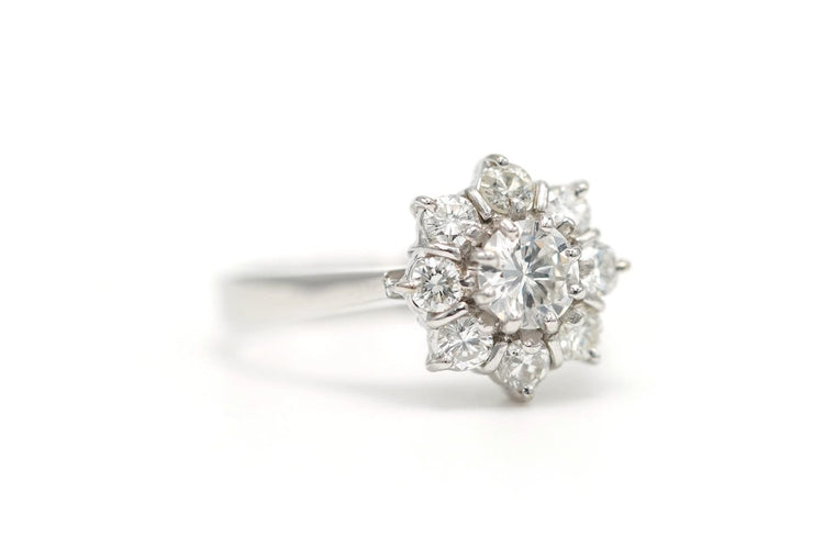 Bague 51 Bague contemporaine en or blanc 18 carats sertie de diamants taille brillant (0,88 ct) 58 Facettes 21715