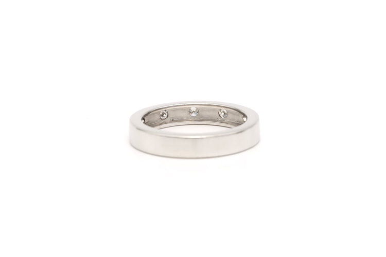 Bague 55 Bague contemporaine en or blanc 18 carats sertie de diamants taille brillant 0,25 ct 58 Facettes 19366