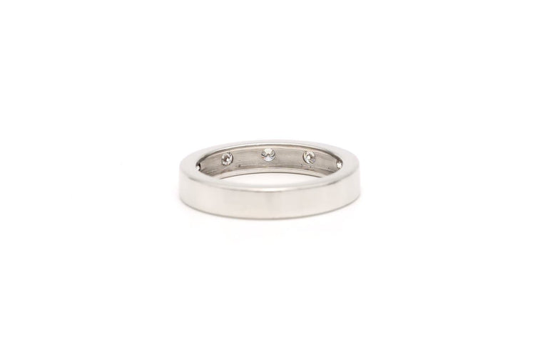 Bague 55 Bague contemporaine en or blanc 18 carats sertie de diamants taille brillant 0,25 ct 58 Facettes 19366