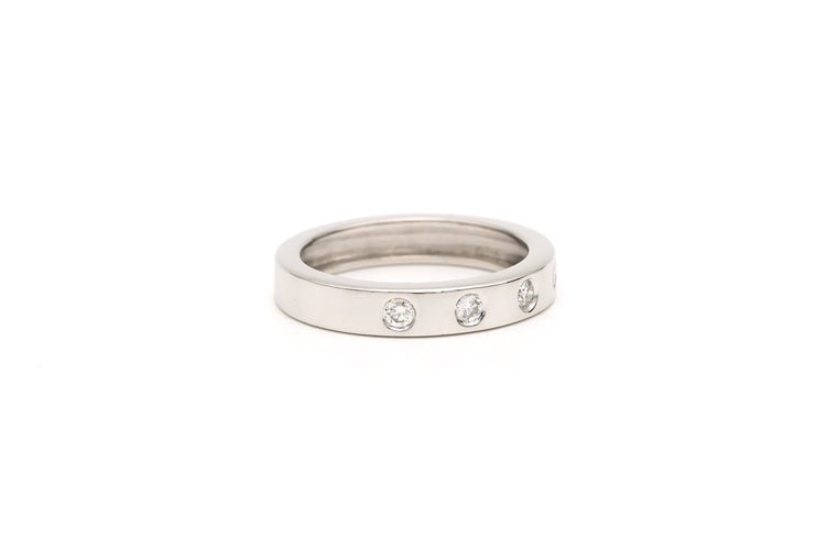 Bague 55 Bague contemporaine en or blanc 18 carats sertie de diamants taille brillant 0,25 ct 58 Facettes 19366