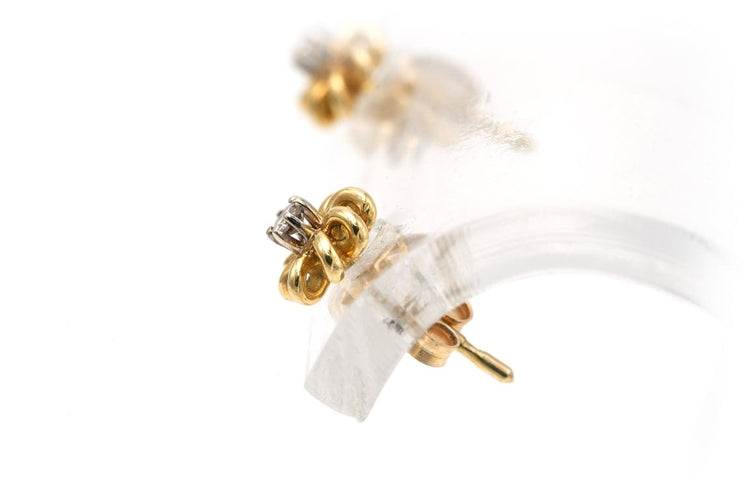 Boucles d'oreilles Boucles d'oreilles Art déco en or jaune 18 carats et diamants taille brillant (0,08 ct) 58 Facettes B722