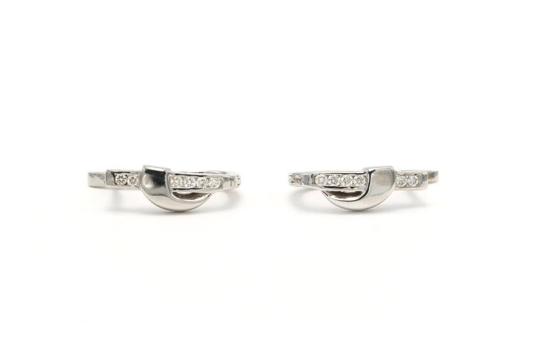 Boucles d'oreilles Boucles d’oreilles contemporaines en or blanc 14 carats et diamants 58 Facettes B624