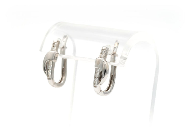 Boucles d'oreilles Boucles d’oreilles contemporaines en or blanc 14 carats et diamants 58 Facettes B624