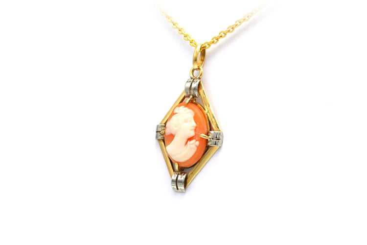 Pendentif Pendentif Art déco en or jaune et blanc 18 carats serti d’un camée 58 Facettes 23058
