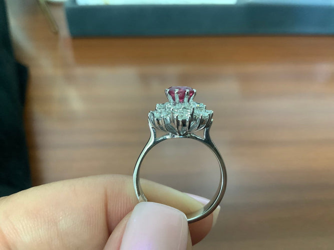 Bague 52 Bague Fleur en or blanc rubis diamant 58 Facettes BA 47