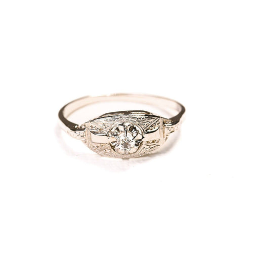Bague 52.5 Art Déco - Bague en or blanc 18K et diamant 58 Facettes LMB-328