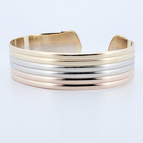 Bracelet Cartier - Bracelet jonc ouvert Double C en or jaune 18 carats 58 Facettes 73524