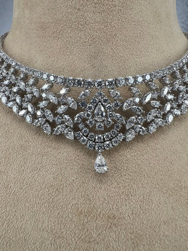 Collier Collier princesse en or et diamants 58 Facettes N-144