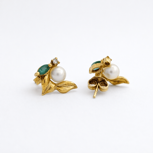 https://18carats.fr/wp-content/uploads/2026/01/33714-34611-Boucles-doreilles-en-or-jaune-diamant-emeraude-et-perle.png