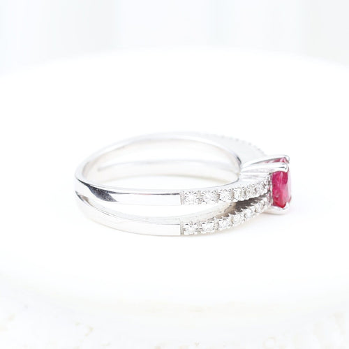 Bague 56 Bague rubis et diamants en or blanc 18K 58 Facettes 138317D