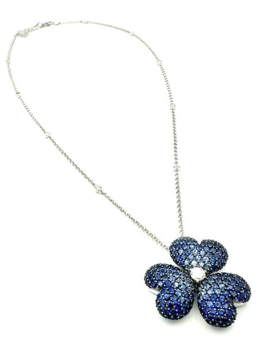 Collier Mouawad Flower of Eternity - Collier en or blanc 18K saphirs et diamants 58 Facettes MOUAWAD Collier