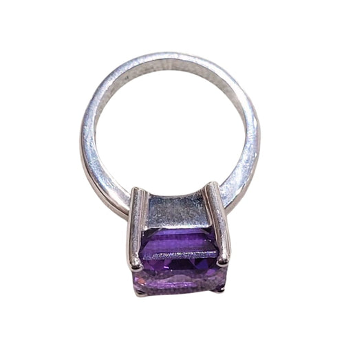 e6427463-783f-4c67-0076-6224fb9bdb00