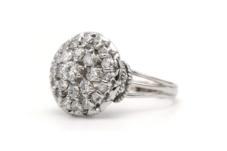 Bague 54 Bague années 50 en or blanc 18 carats et diamants taille brillant 58 Facettes 23501